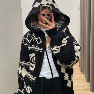 Cabel Knit Zip Up Hoodie